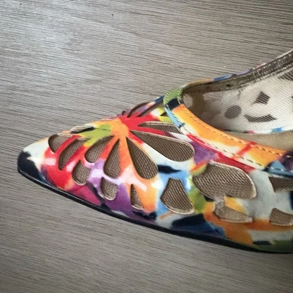 J. Renee Women's Winset Rainbow Floral Kitten Heels - SIZE 6.5 - Picture 9 of 16